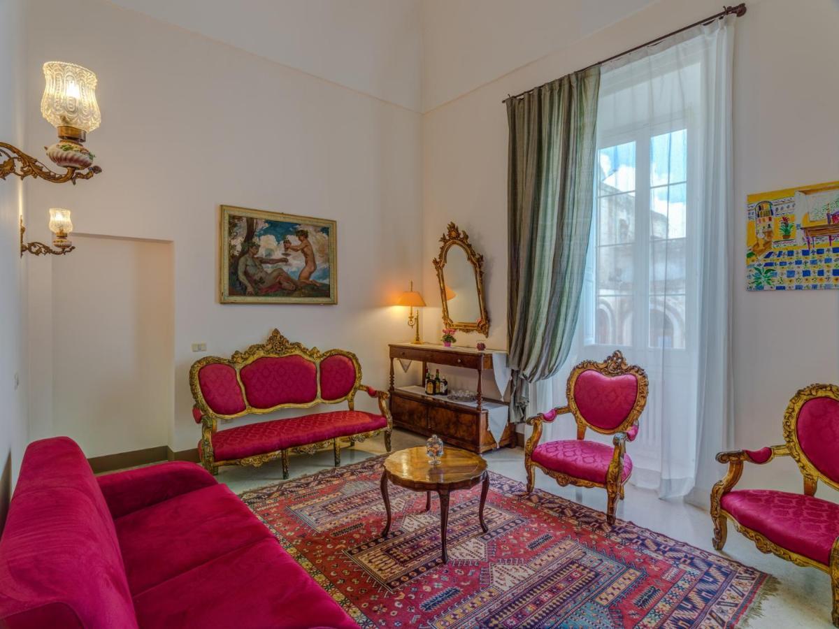 Dimora San Leucio Bed & Breakfast