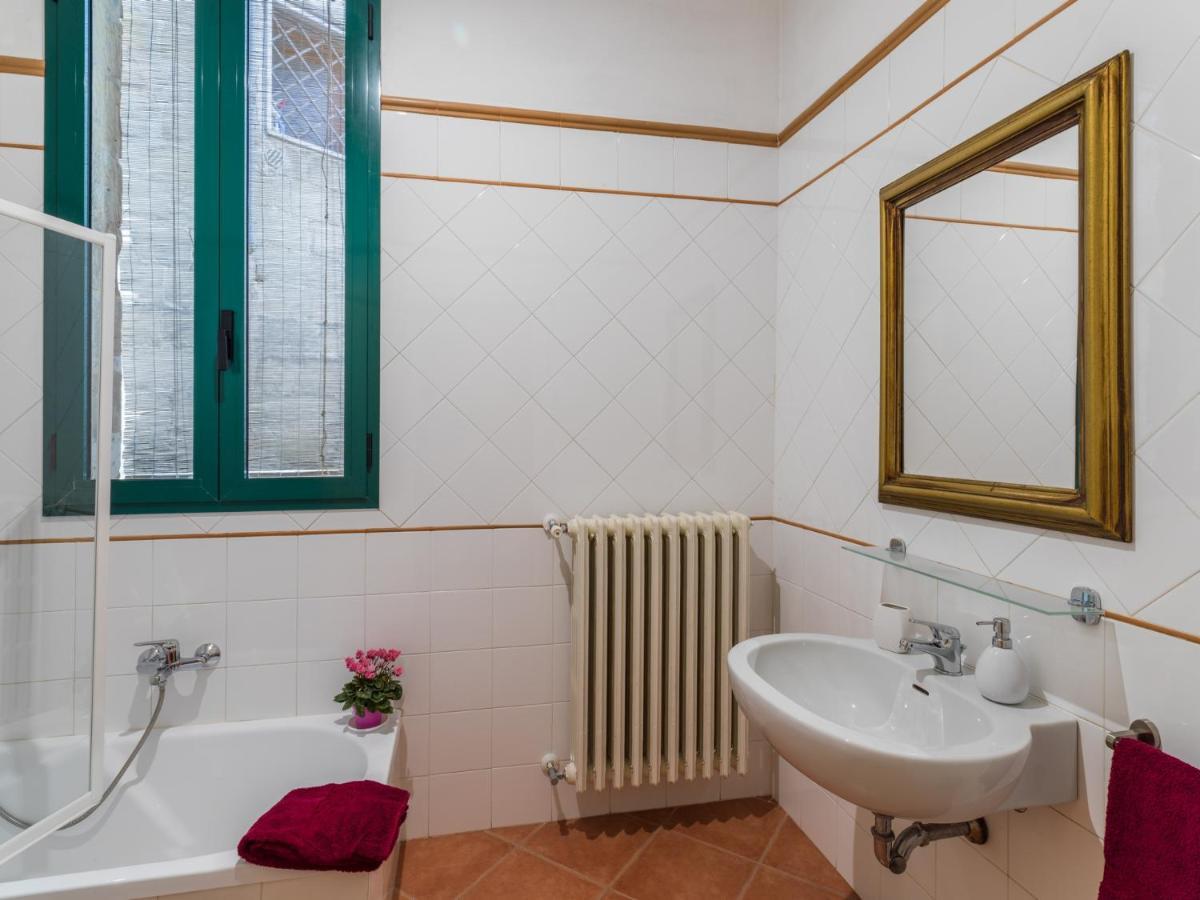 Dimora San Leucio Bed & Breakfast